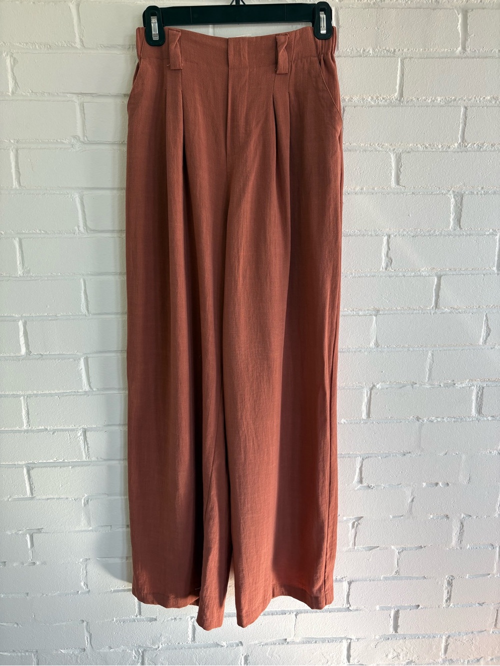 HALARA Wide-Leg High-Waist Pants in Rust